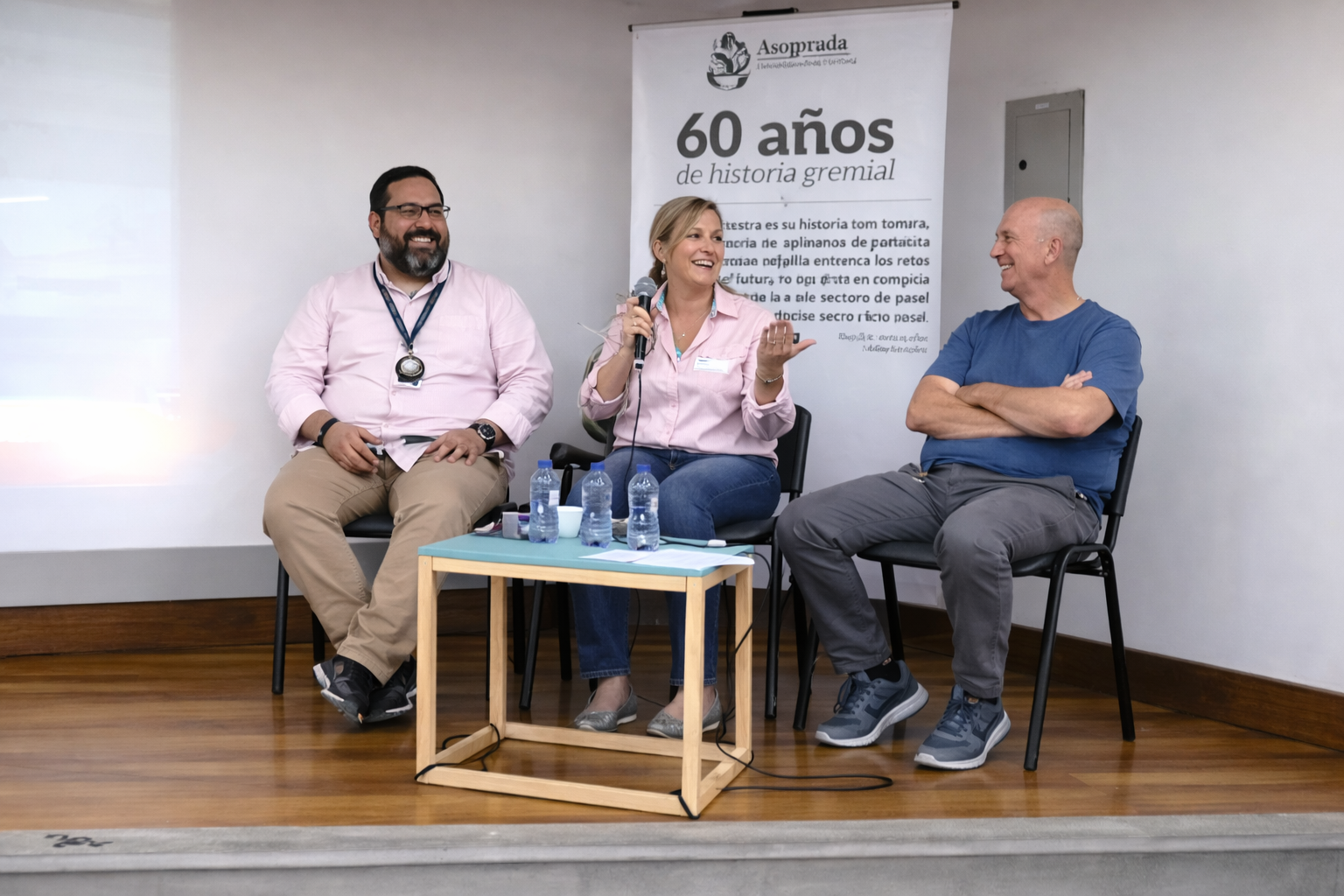 Conversatorio «Efectos y desafíos del nuevo sistema de medición de Minciencias»